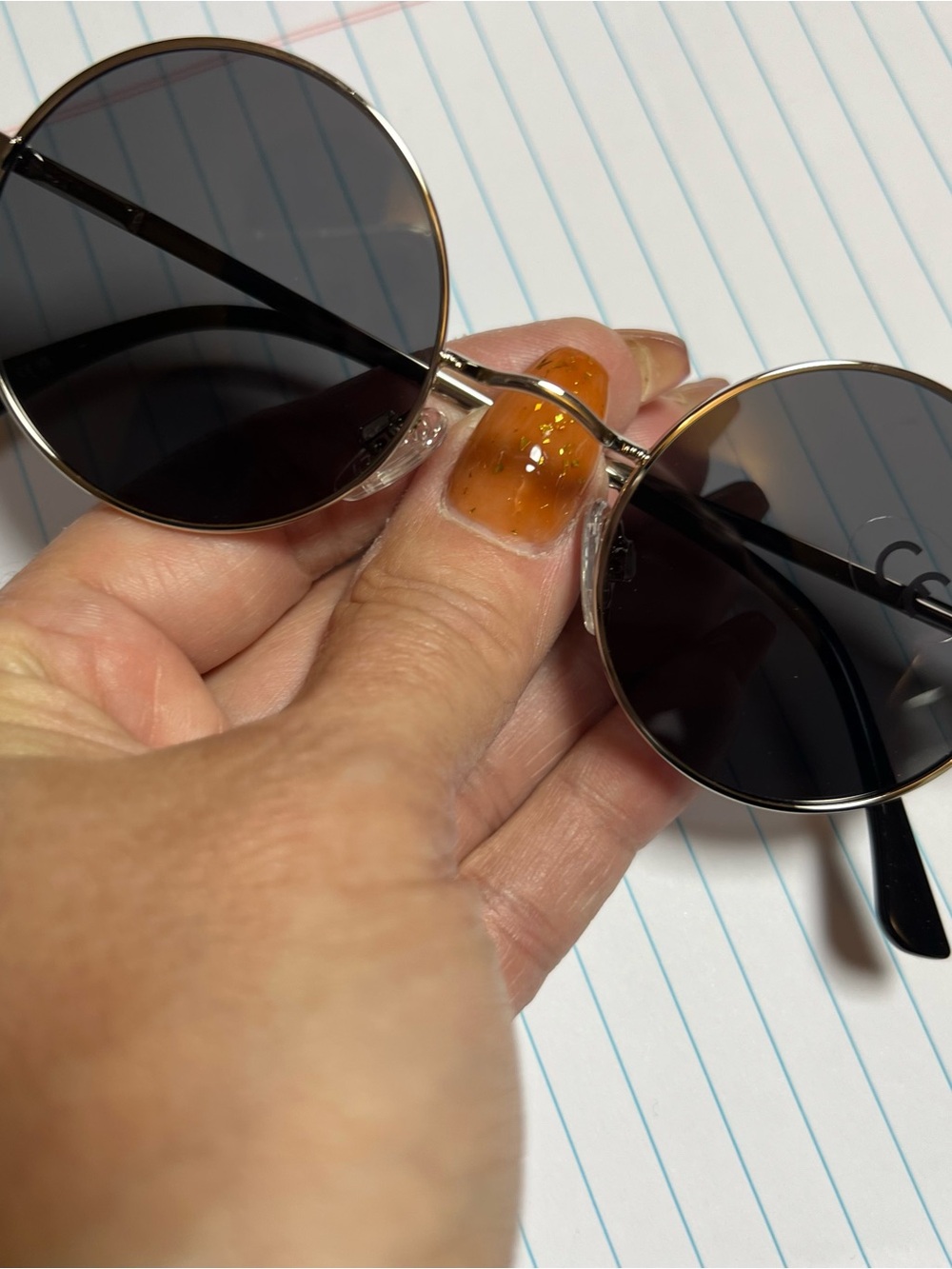 Round Silver Metal Frame Sunglasses in Black - Joopin brand